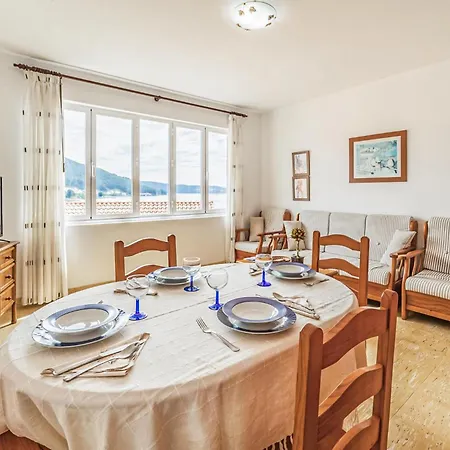 Beautiful In With Kitchen Muros