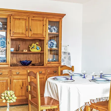 Beautiful In With Kitchen Muros